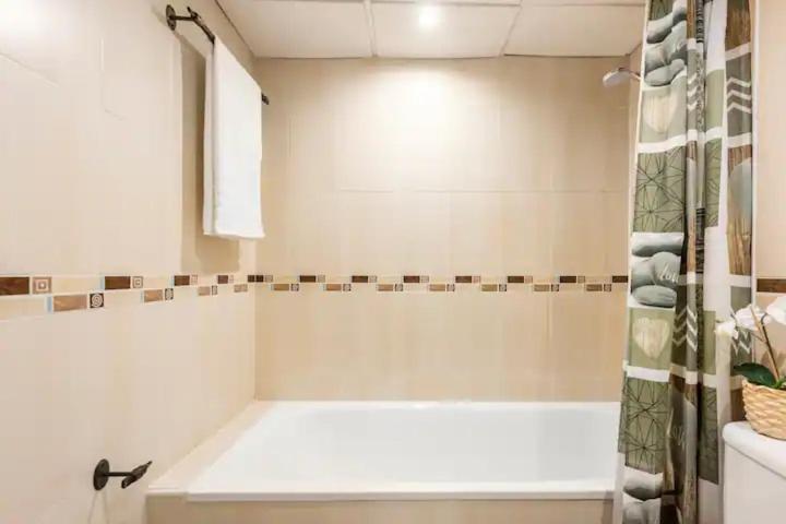 LUNAROOM Center&Quiet Guesthouse Málaga Eksteriør billede